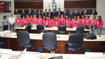 Equipe do Centro de Saúde do bairro São Francisco é homenageada pela Câmara