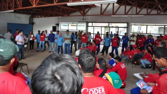 Ananias se reúne com funcionários da CODER e inclui reivindicações em plano de governo