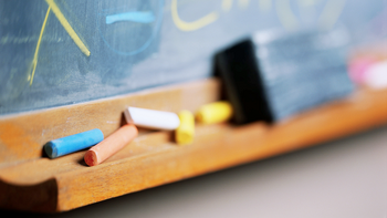 Perto do fim do prazo, poucos estados e municípios entregaram planos de educação