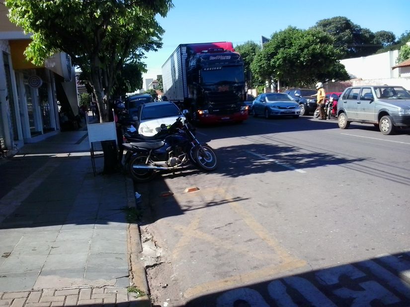 Câmara institui comissão para discutir trânsito de carretas na cidade