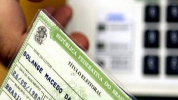 Mais de 800 mil brasileiros estão com os direitos políticos suspensos