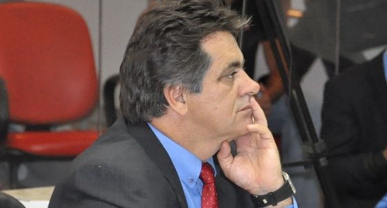 Após 'aula' sobre regimento, vereador terá nova chance para provar que realmente quer a CEI