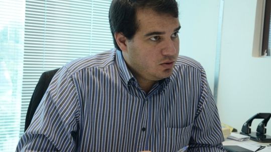 Prefeitura aguarda decisão da Justiça para revogar doação de vagas de táxi feitas por Ananias