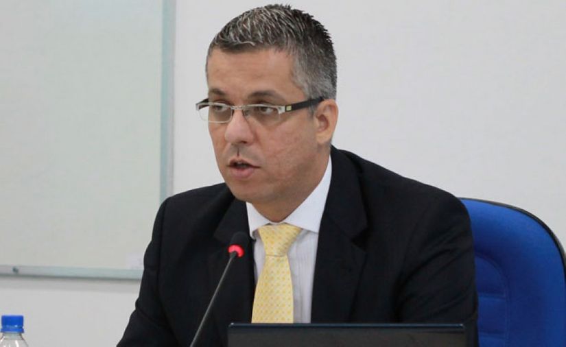Presidente estadual da OAB também critica recebimento de Verba Indenizatória por vereadores
