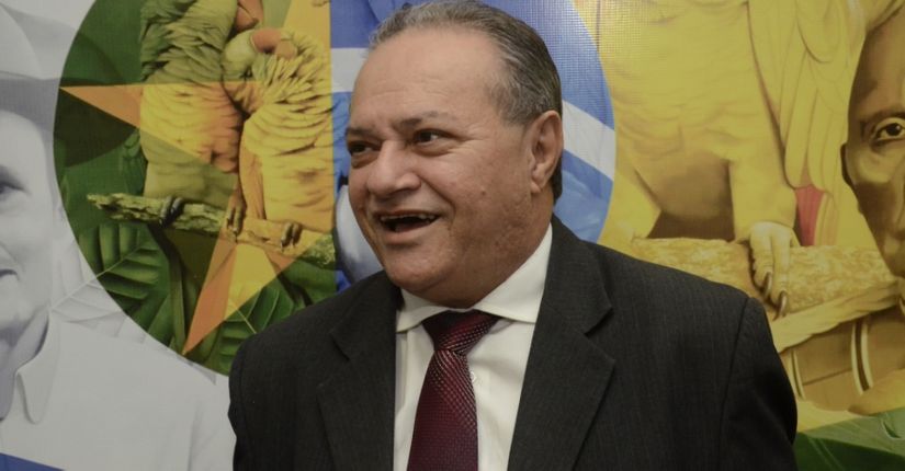 Enquanto PMDB não define nome, Fulô se diz candidato a prefeito