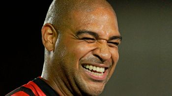 Com folha de pagamento modesta, União sonha com contratação de Adriano Imperador