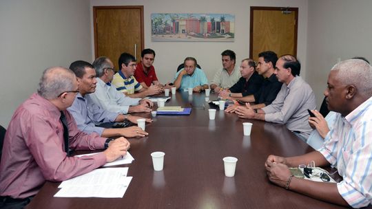 Vereadores se reúnem com representantes de sindicato e empresa de transporte para discutir concessão