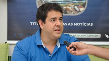 Ibrahim diz que vai continuar trabalho do pai e cobra mais transparência na habitação