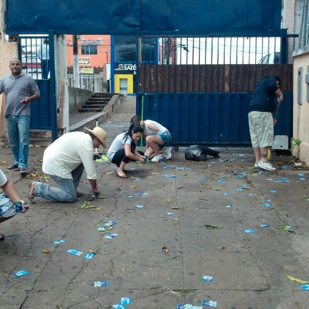 Em Cuiabá: Eleitores protestam contra 'boca de urna'