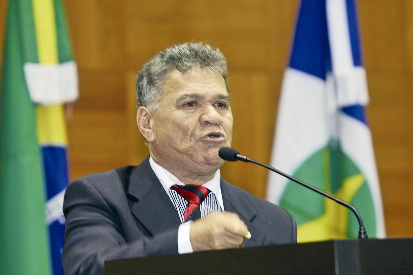 Pé direito: Barreto tem bom início como líder do Governo.