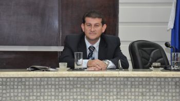 Bola fora: Briga por espaço gera críticas contra  vereador tucano