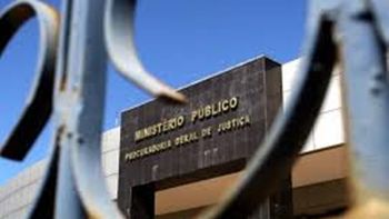 Esgoto de cadeia pública coloca em risco saúde da população 
