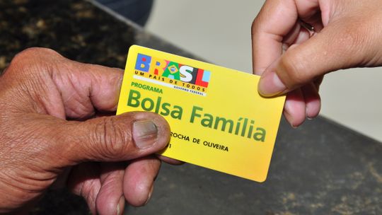 Maldade: Boato sobre fim do Bolsa Família pode ter motivação política