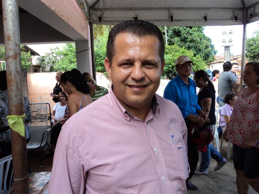 Valtenir diz que desistiu de Taques devido a afastamento de senador do Governo Federal