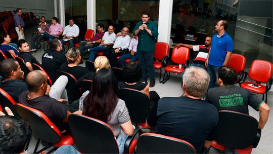 Servidores da Câmara se reúnem com vereadores e cobram celeridade na aprovação de PCCS