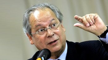 Defesa de Dirceu entra com recursos no STF para adiar publicação do acórdão