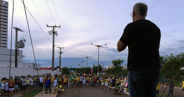 Manifestação contra Dilma perde força