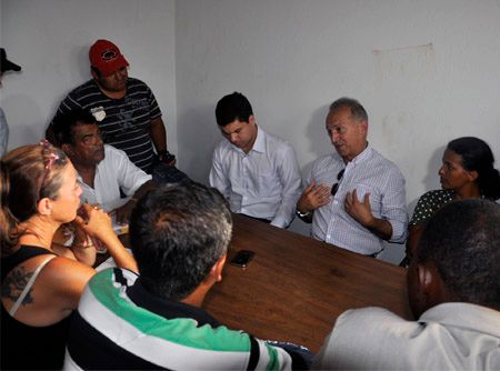 Visita de representantes da CEF não afasta risco de despejo no Andre Maggi