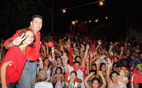 Povo de Pedra Preta caminha com Ná e sua vice Nancy