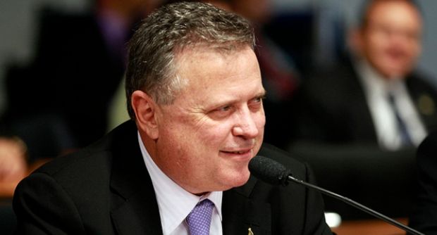 Blairo Maggi (PR) escapa de 'visita' da PF, mas também é investigado por lavagem de dinheiro