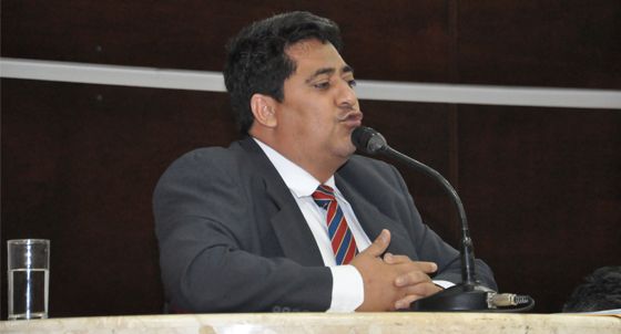 Convocado para ir à Câmara explicar uso indevido de verba, Ananias se enfurece e ataca Mohamed