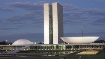 Senado pode concluir hoje votação da PEC do Voto Aberto