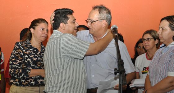Ananias Filho e a vice Valéria Bevilacqua destacam unidade e respaldo político