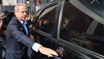 CPI da Petrobras ouve José Dirceu e mais quatro nesta segunda em Curitiba