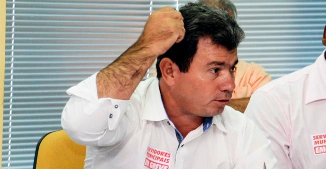  Vereadores e diretores de escolas municipais viram alvo de dirigentes do Sispmur