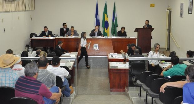 Câmara arquiva denúncias contra prefeita de Pedra Preta
