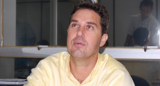 Renúncia de prefeito agrava crise e pode ser 'vingança' contra eleitores de Várzea Grande