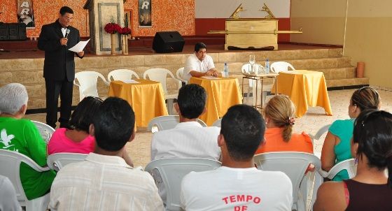 Ananias participa de evento promovido por Associação de Ministros Evangélicos