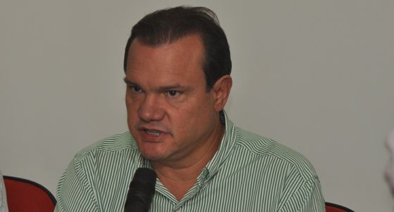 Fagundes sugere prudência ao governador em relação a Secopa