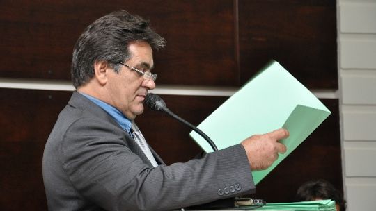 Vereador diz que adiou novo requerimento da CEI para aguardar retorno de colega de bancada