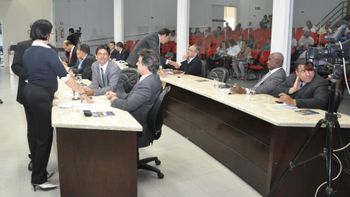 Com movimentação de caciques, vereadores também devem trocar de partido