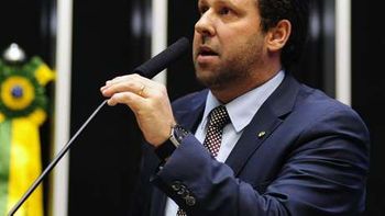 PSDB vai ao TSE contra pronunciamento de Dilma