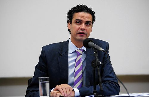 Especialistas vão debater política nacional de combate ao tráfico de pessoas