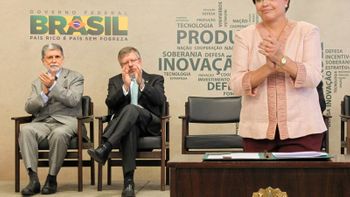 Presidenta Dilma destaca inovações da indústria brasileira de defesa