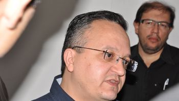 Bom senso: Após reação de aliados, Taques recua e adia anúncio de candidato a vice