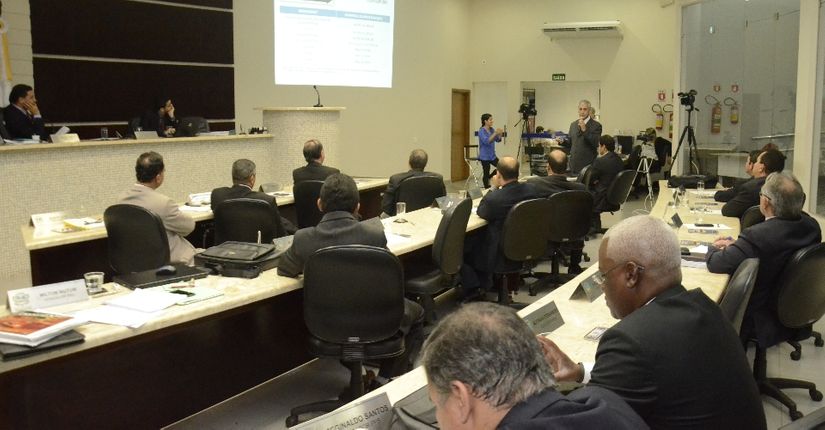 'Sabatina' de diretores da Coder deve ajudar empresa a superar crise