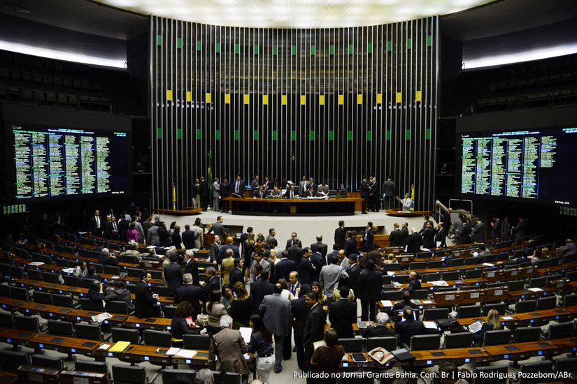 Câmara retoma votação do projeto da terceirização na terça-feira