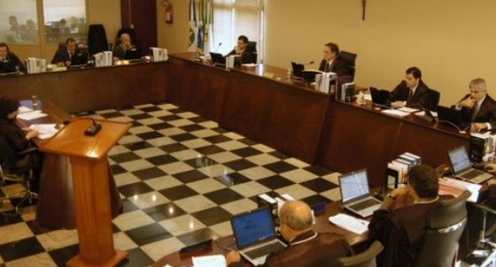 Pleno cassa liminar e eleva para 36 as candidaturas barradas pela Lei da Ficha Limpa