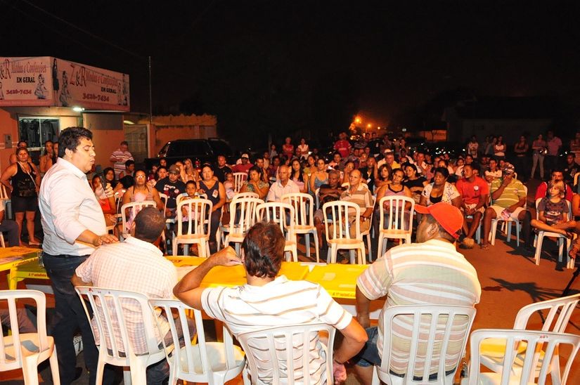 Ananias Filho (PR) participa de reunião política no Monte Líbano