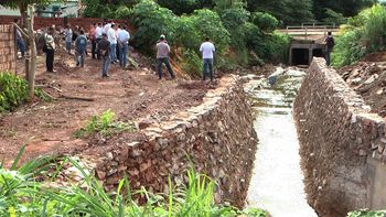 Vereador petista cobra promessa de retomada das obras de canalização do Canivete