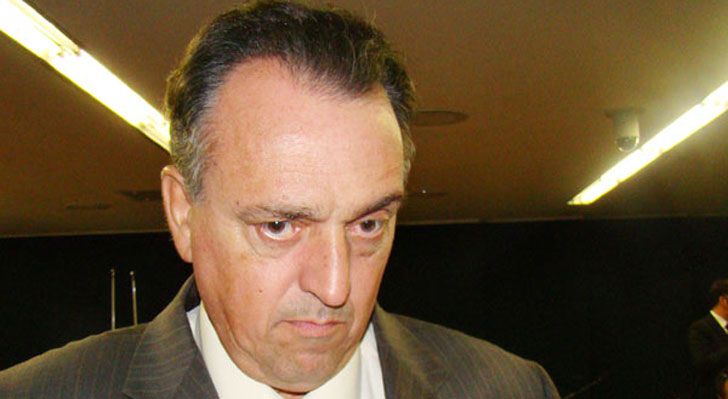 Henry se entrega à PF e renuncia ao mandato; Roberto Dorner assumirá a vaga na Câmara Federal