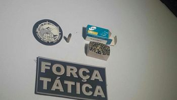 Homem é preso com diversas munições dentro do carro