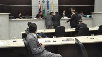 Vereadores contestam decisão de presidente sobre denúncias na Câmara de Rondonópolis