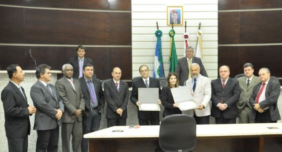 Justiça Eleitoral recebe homenagem da Câmara e conclama sociedade a manter conquistas