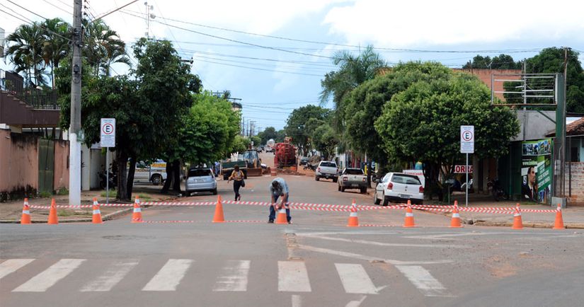 Final do período chuvoso é marcado por estragos em vias públicas de Rondonópolis