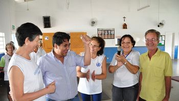 Ananias Filho (PR) visita Associação de Apoio à Terceira Idade (AATI) 